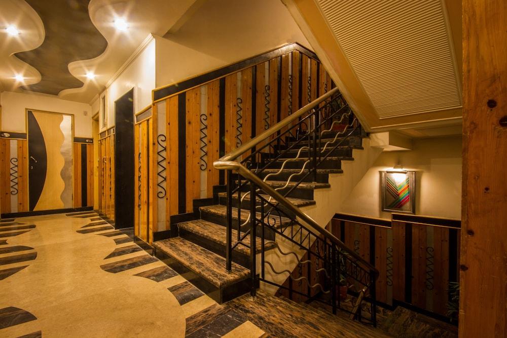 The Suncourt Hotel Yatri Delhi  Exterior photo