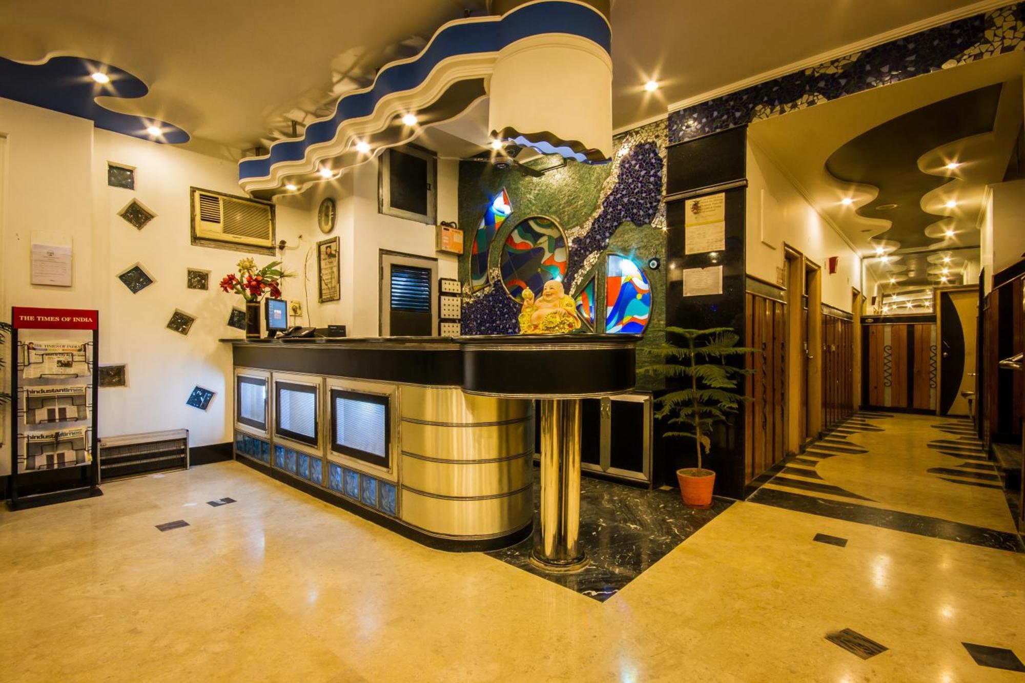 The Suncourt Hotel Yatri Delhi  Exterior photo