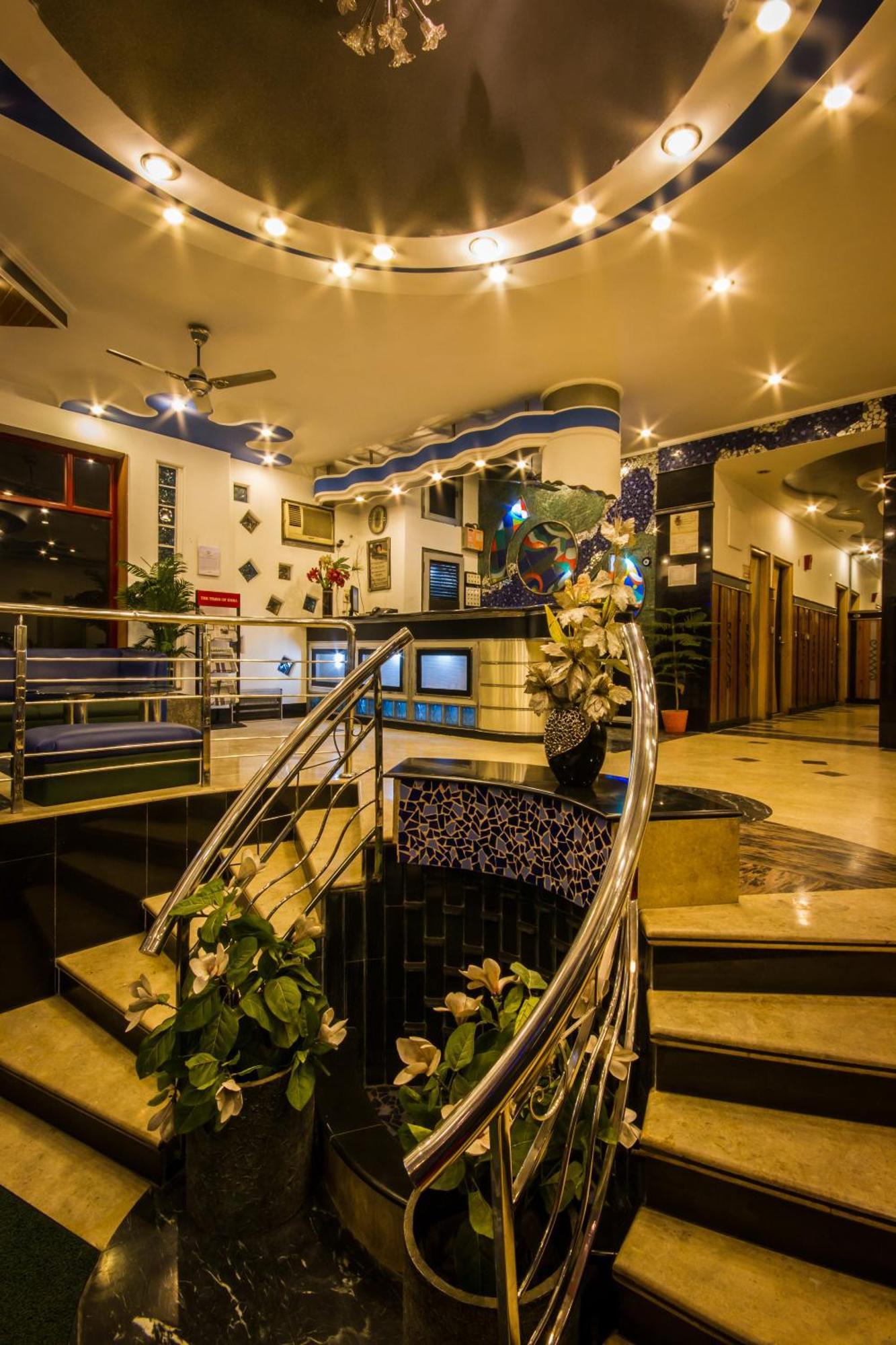 The Suncourt Hotel Yatri Delhi  Exterior photo