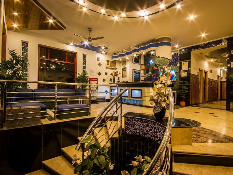 The Suncourt Hotel Yatri Delhi  Exterior photo